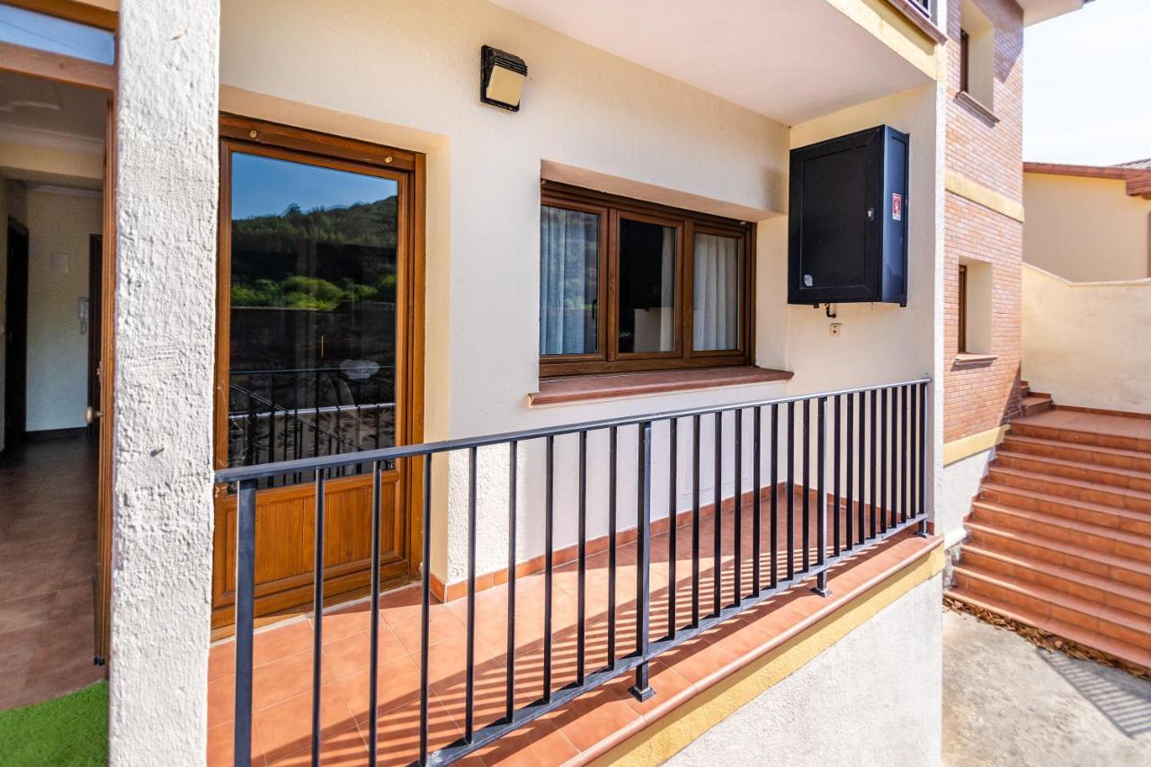 Apartamentos Privados Con Jardin Y Barbacoa Compartida En Laredo Kültér fotó