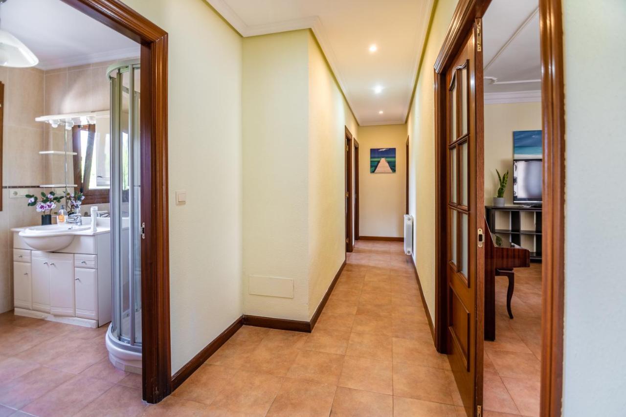 Apartamentos Privados Con Jardin Y Barbacoa Compartida En Laredo Kültér fotó