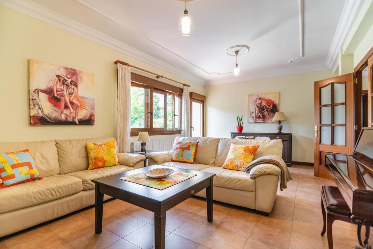 Apartamentos Privados Con Jardin Y Barbacoa Compartida En Laredo Kültér fotó
